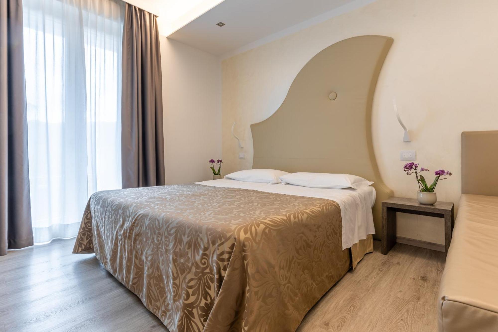 Hotel Italia Garda  Rum bild